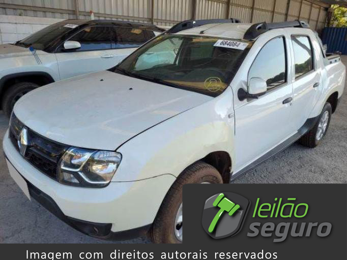 LOTE 074 RENAULT DUSTER 2020