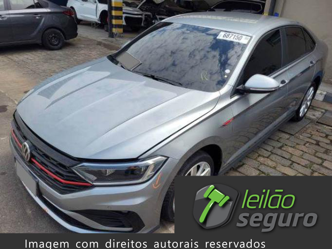 LOTE 057 VOLKSWAGEN JETTA 2020