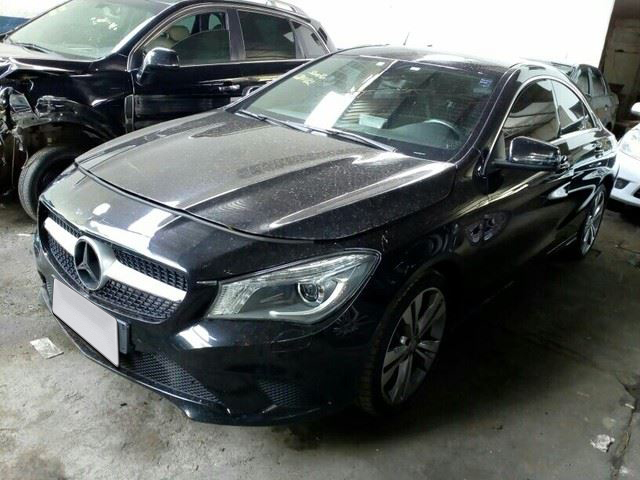 LOTE 033 Mercedez-Benz C 250 Sport