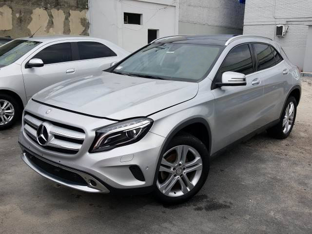 LOTE 070 Mercedes-Benz GLA 200 Advance