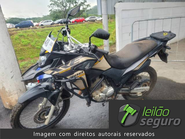 LOTE 026 2023 HONDA XRE 300 