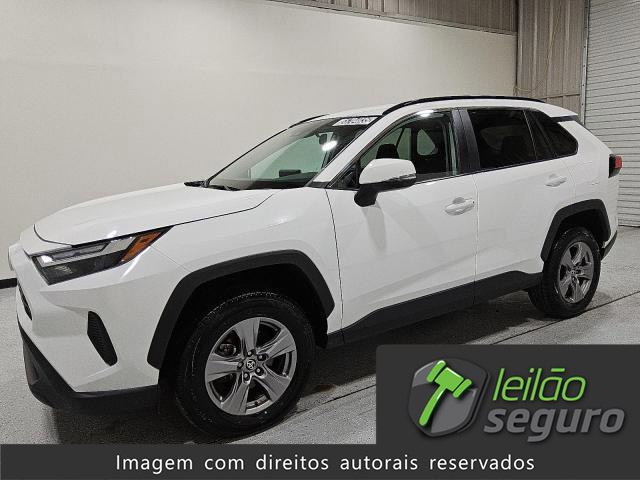 LOTE 096 TOYOTA RAV4 XLE