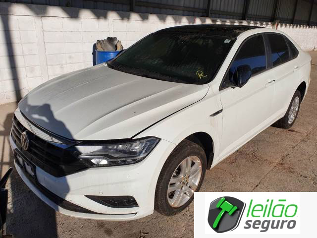 LOTE 043 VOLKSWAGEN/JETTA R-LINE 250 1.4 16V